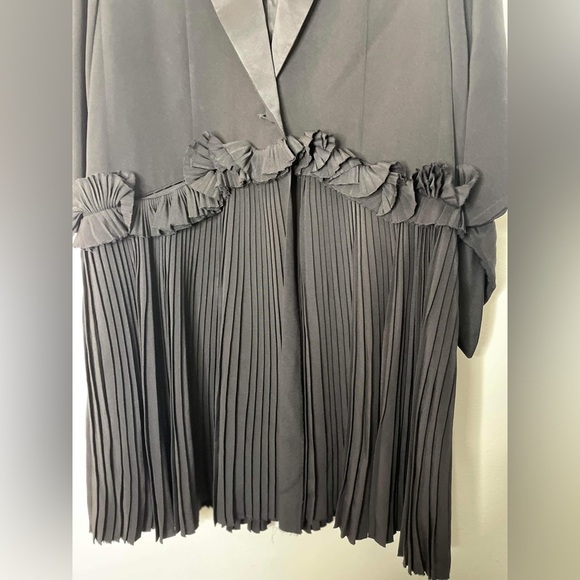 Black oversized silk Givenchy coat size 38/ medium - Picture 9 of 11